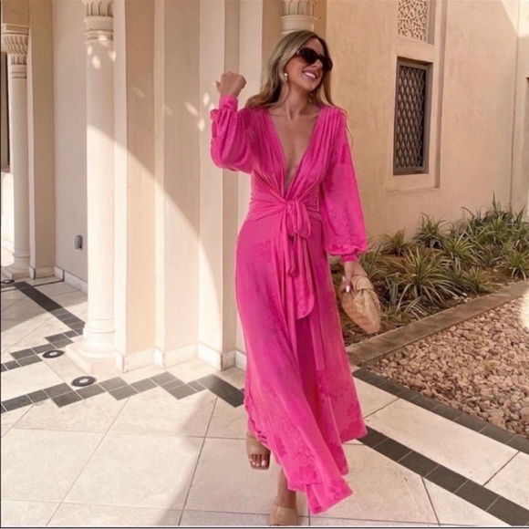 Zara Dresses & Skirts - 💞ZARA JACQUARD WRAP DRESS (LAST ONE)